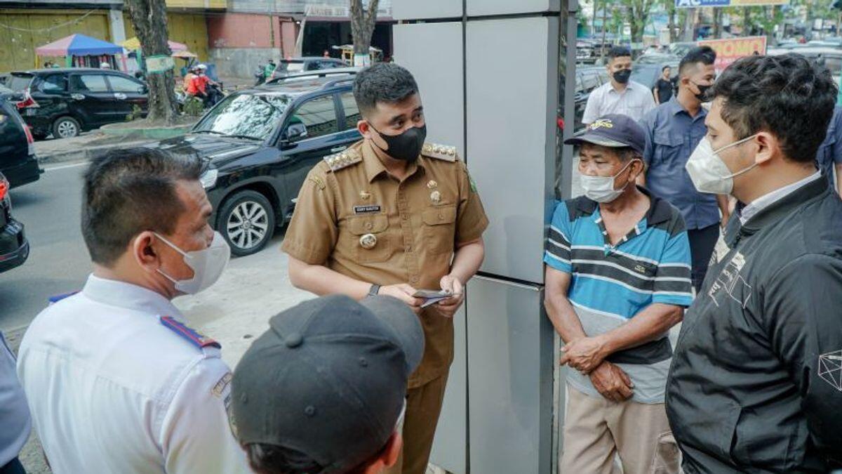 Ancam Patahkan Batang Leher Bobby Nasution, Seorang Pria di Medan Tolak E-Parking