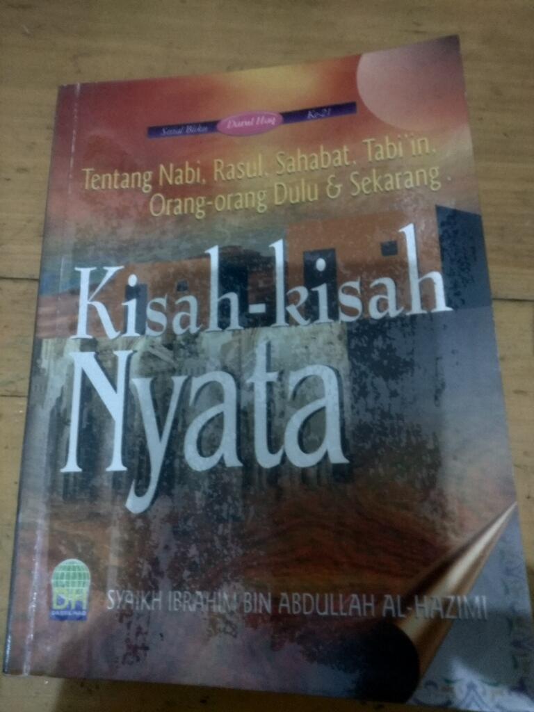 Review Buku Kisah-kisah Nyata Anti Hoax