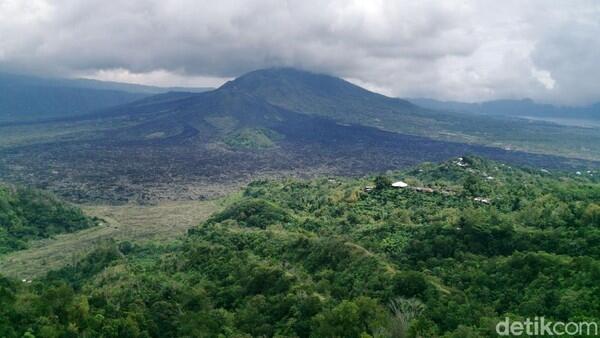 Viral Bule Menari Telanjang Diduga di Gunung Batur Bali, Imigrasi Bergerak