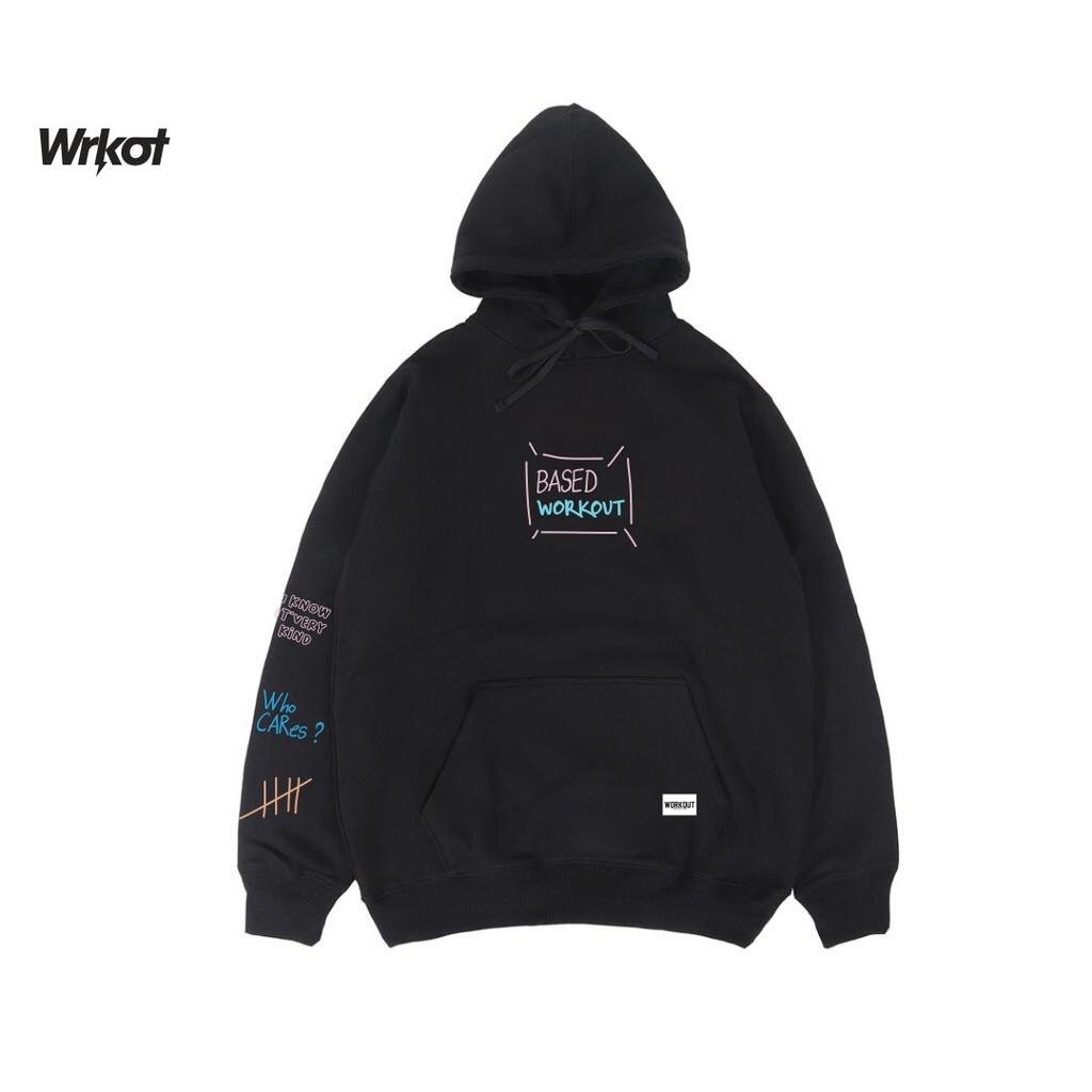 10 Rekomendasi Hoodie Warna Hitam dari Brand Lokal, Kekinian dan Berkualitas