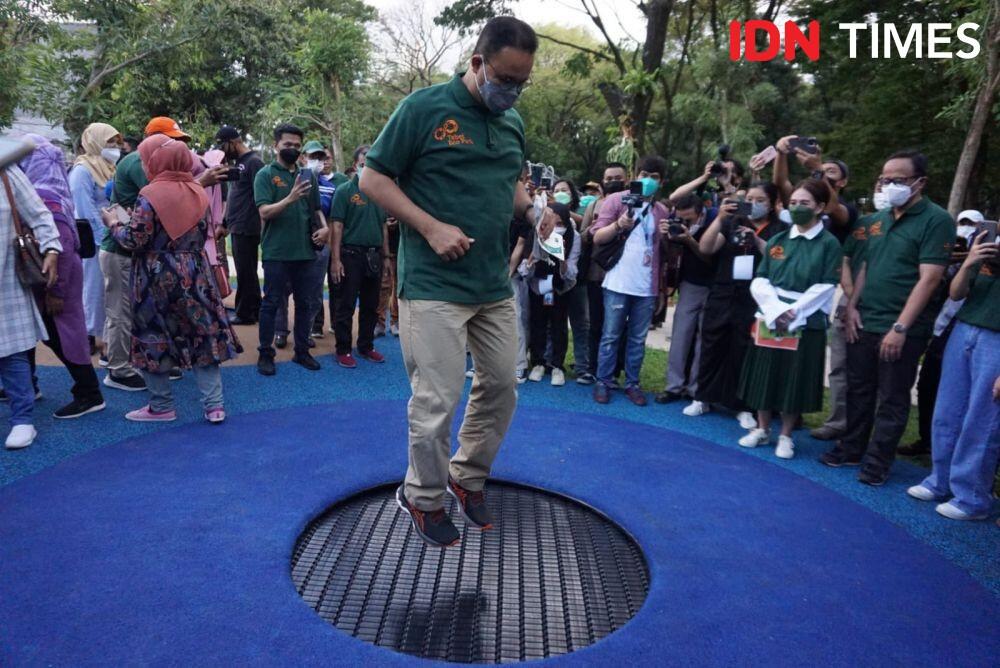 Anies: Tebet Eco Park Contoh Naturalisasi Sungai Terintegrasi