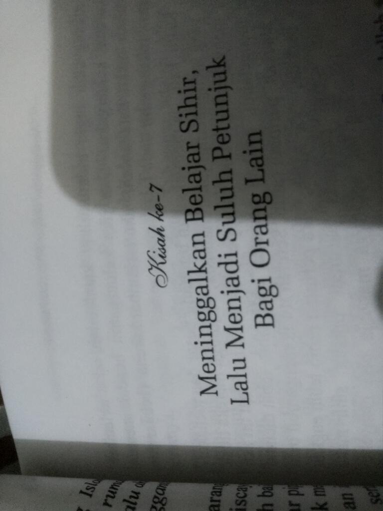Review Buku Kisah-kisah Nyata Anti Hoax