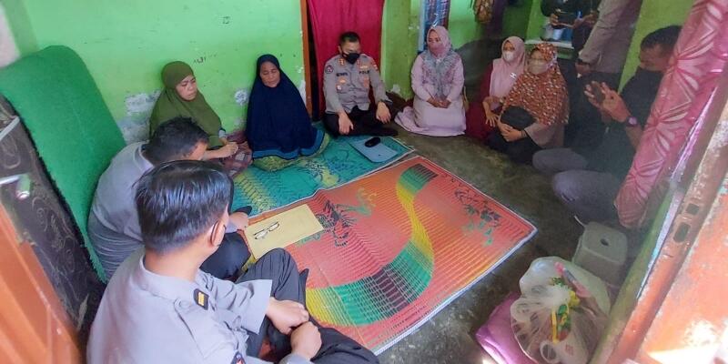 Seorang Ibu Nekat Curi HP, Dirumah Anaknya! Karena Jadi Tukang Cuci Tidak Dibayar