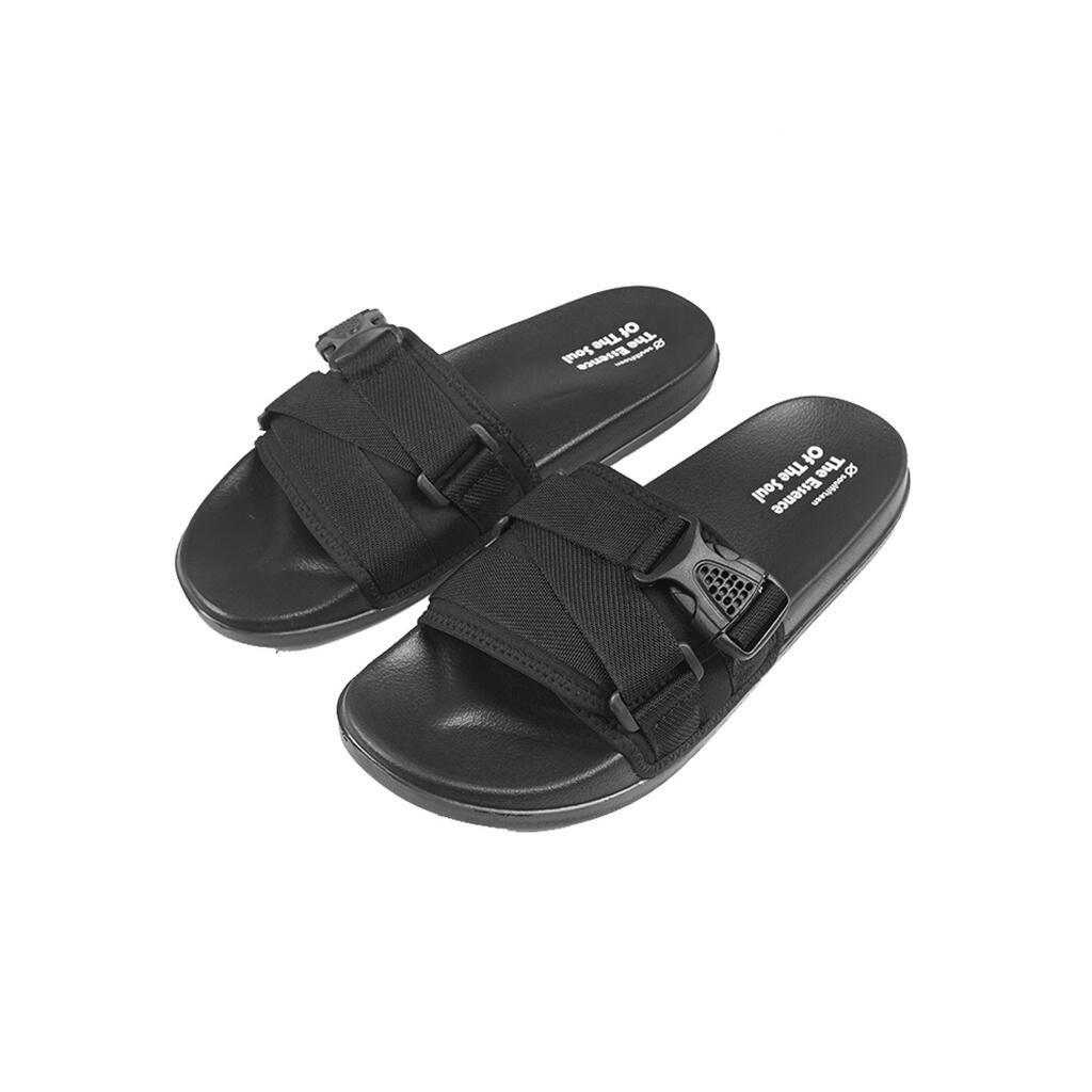10 Rekomendasi Sandal Slip On Pria Brand Lokal di Bawah 100 Ribu