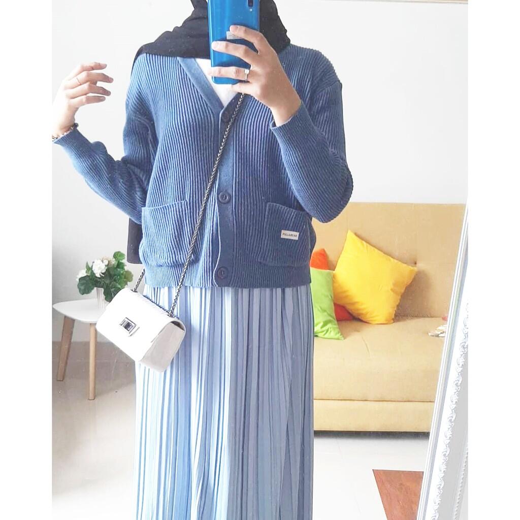 5 Rekomendasi Cardigan Crop Top Korean Style, Kece Parah!!!