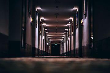 Kisah Hotel Yang Dimensi Lain