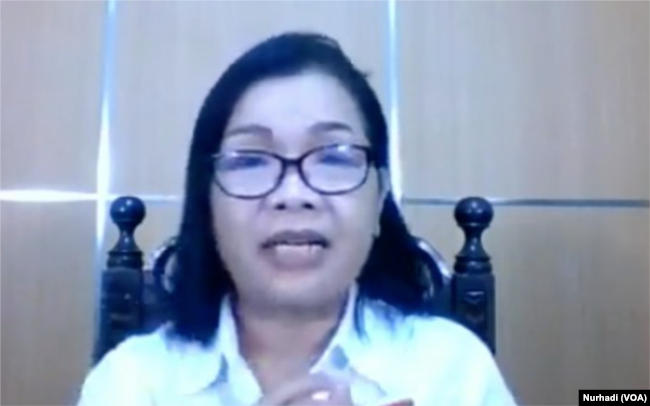 Pergumulan Waria dan Penghayat dalam Upaya Mendapat KTP