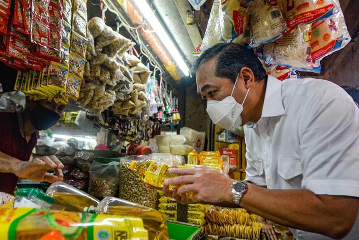 Tersudut Dugaan Korupsi Minyak
Goreng