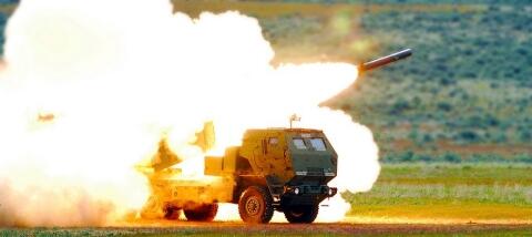 Paman Sam Berencana Mendonasikan Peluncur Roket M142 HIMARS ke Ukraina