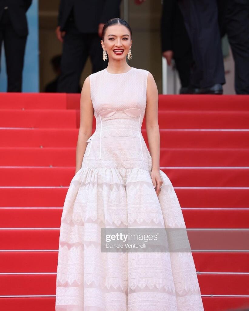 Cantiknya Raline Shah Di Red Carpet Cannes Film Festival, Anggun Dan Menawan
