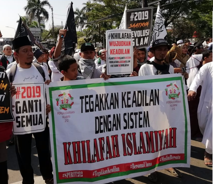 Suara UAS Benar2 Menggelegar: Tegaknya Khilafah, Maka Selesailah Masalah, Takbir!