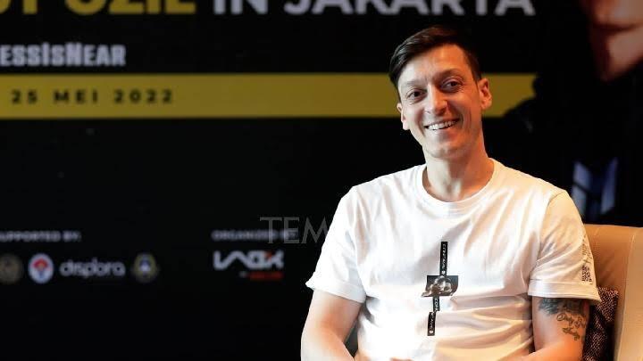 Sekilas Fakta Mesut Ozil, Gelandang Timnas Jerman yang Sedang Berada di Jakarta