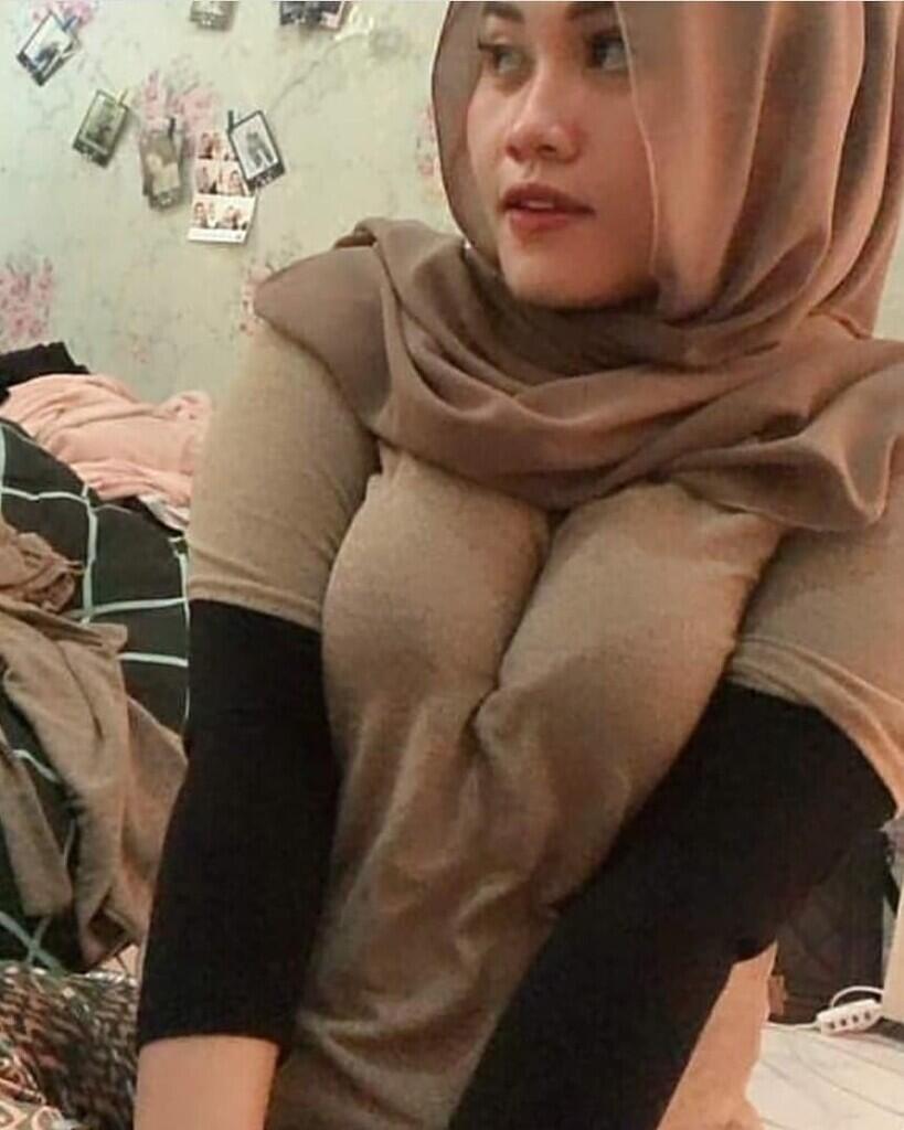 TikToker Jilbab Pamer Payudara, MUI dan PBNU Mengecam Keras!