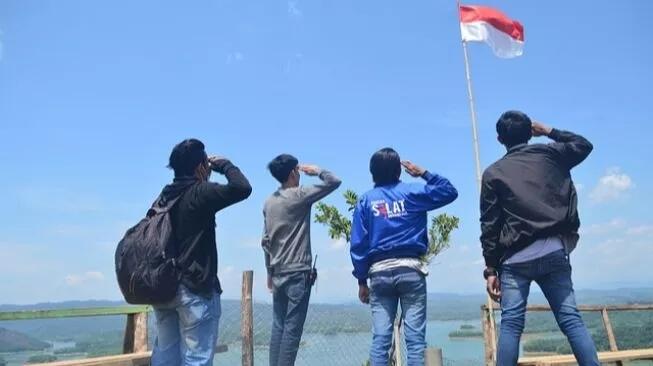 4 Mahasiswa Majene Terancam 5 Tahun Penjara Karena Turunkan Bendera Merah Putih