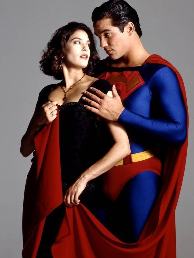 Top Lima Terbaik Para Kekasih Superman Di TV Dan Film Versi Ane Tentunya.
