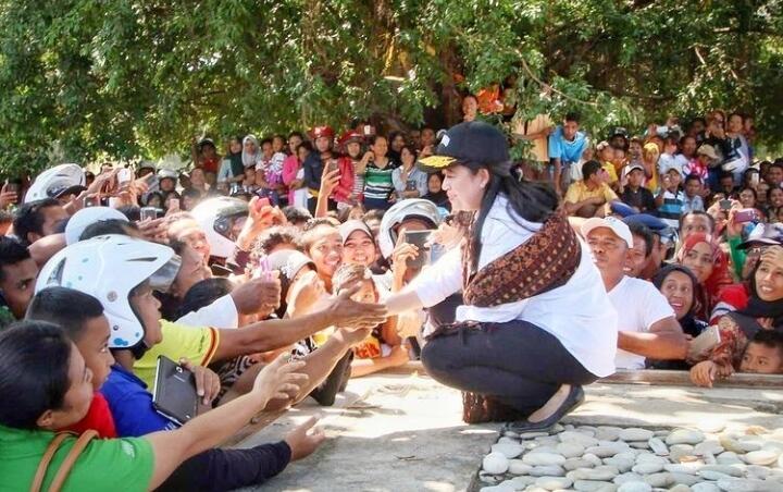 Fans Ganjar Pranowo Mohon Sabar, Survei IPO: Puan Maharani Unggul!