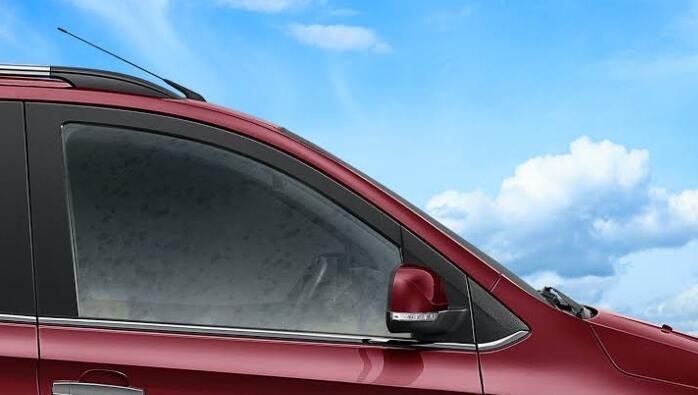 Tips Mudah, Orang Awam Mengetahui Kaca Film Mobil Waktunya Diganti