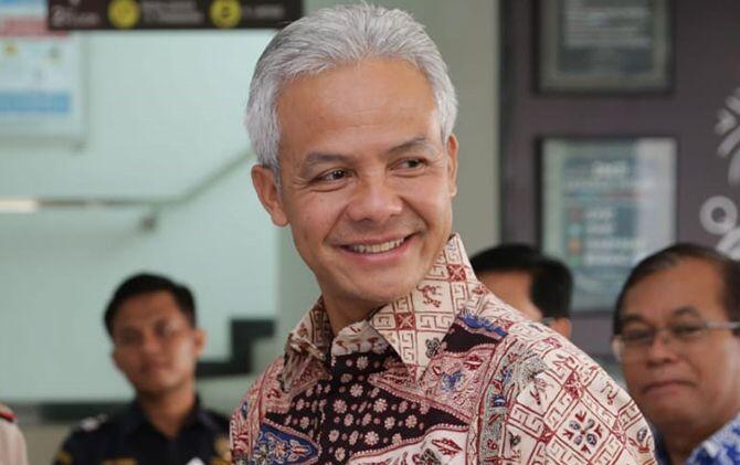 Denny Siregar Sarankan Pendukung Anies Bikin ‘Komunis’ untuk Tandingi Relawan Ganjar