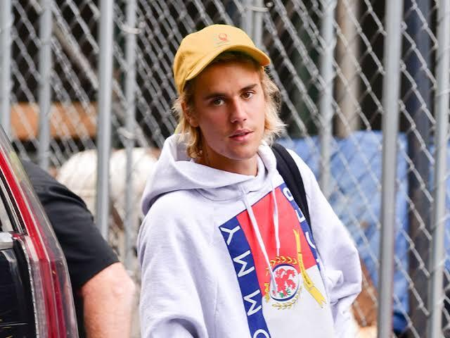  Justin Bieber Butuh 6 Bulan Untuk Mengobati Kelumpuhan Wajahnya 