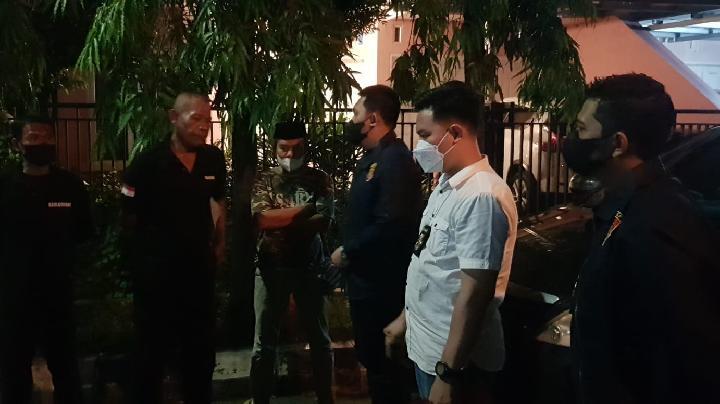 Rumahnya Dikepung Polisi, Nikita Mirzani: Enggak Ada Sejarahnya Gue Takut