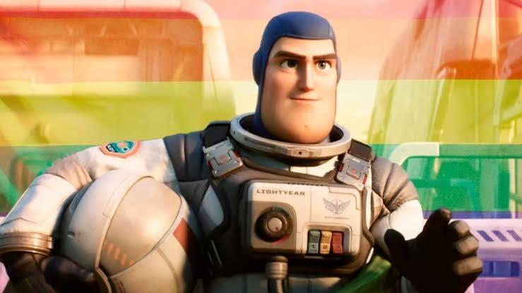 Ada Ciuman Sesama Jenis, Lightyear Batal Tayang di Indonesia