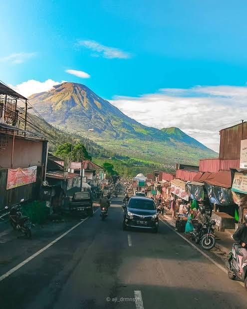 Wakanda Semakin Menjadi, Healing Ke Pasar Dengan View Fantastis