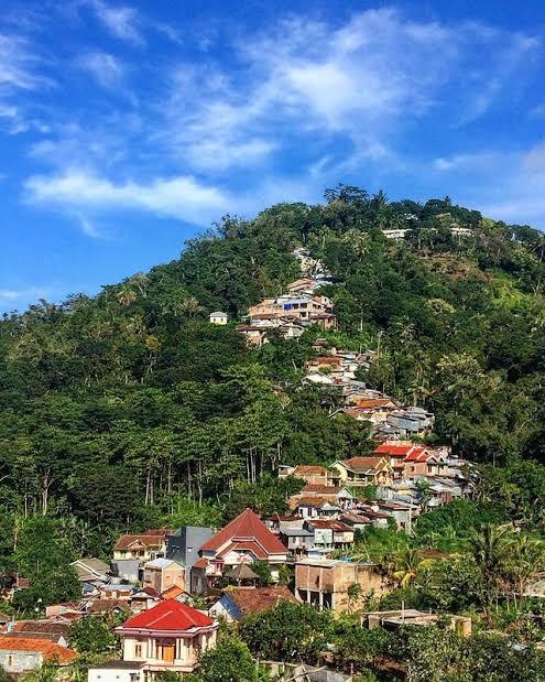 Wakanda Semakin Menjadi, Healing Ke Pasar Dengan View Fantastis