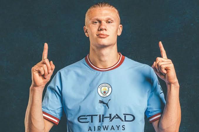 Dua Tim Teratas Sukses Amankan Striker, Sampai Kapan MU Bermain Dengan Rumor?