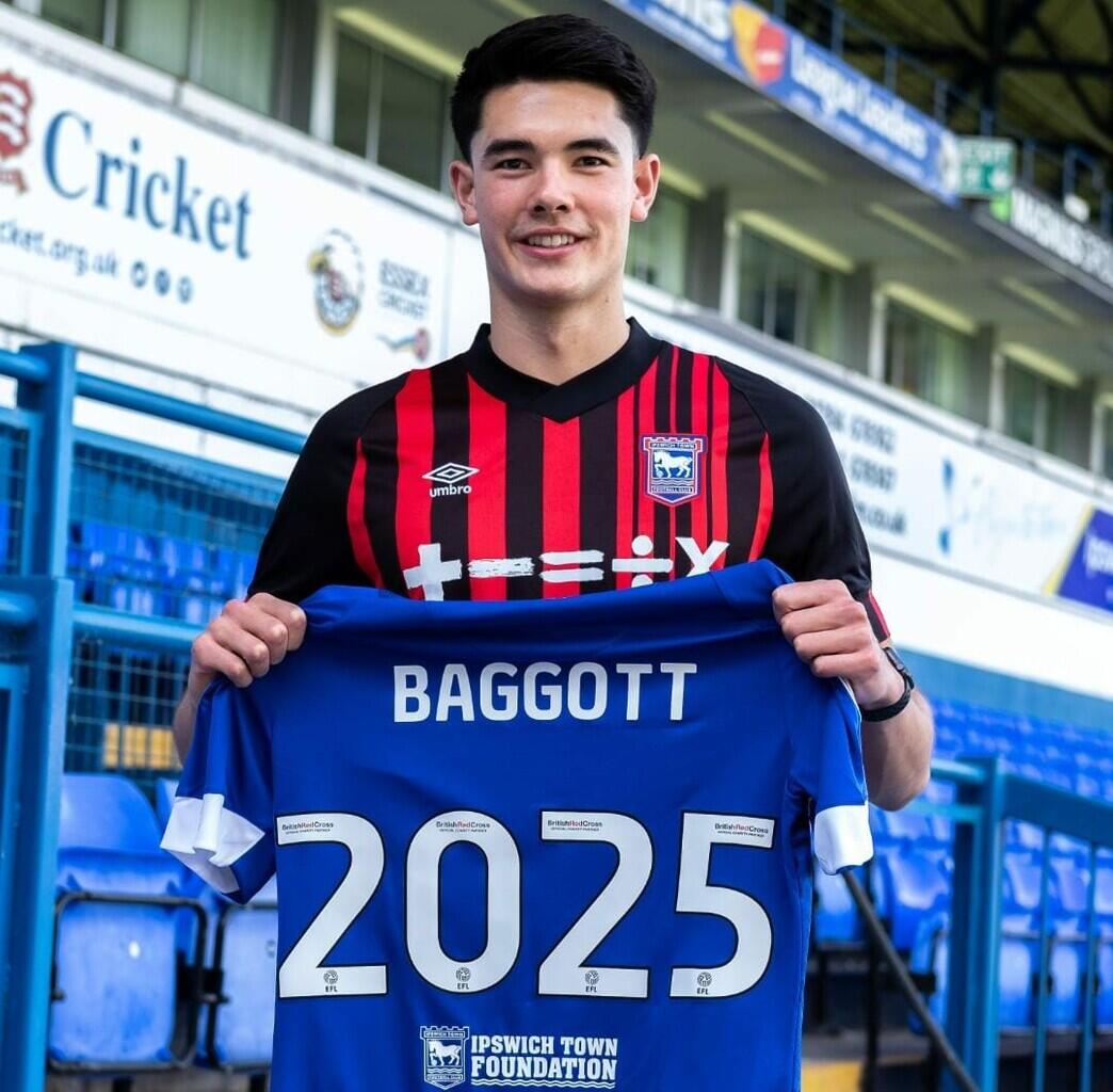 Elkan Baggott Perpanjang Kontrak di Ipswich Town hingga 2025