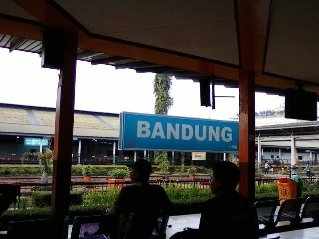 Tips Perjalanan Depok-Bandung Hanya Rp 19.000, Ga Percaya!