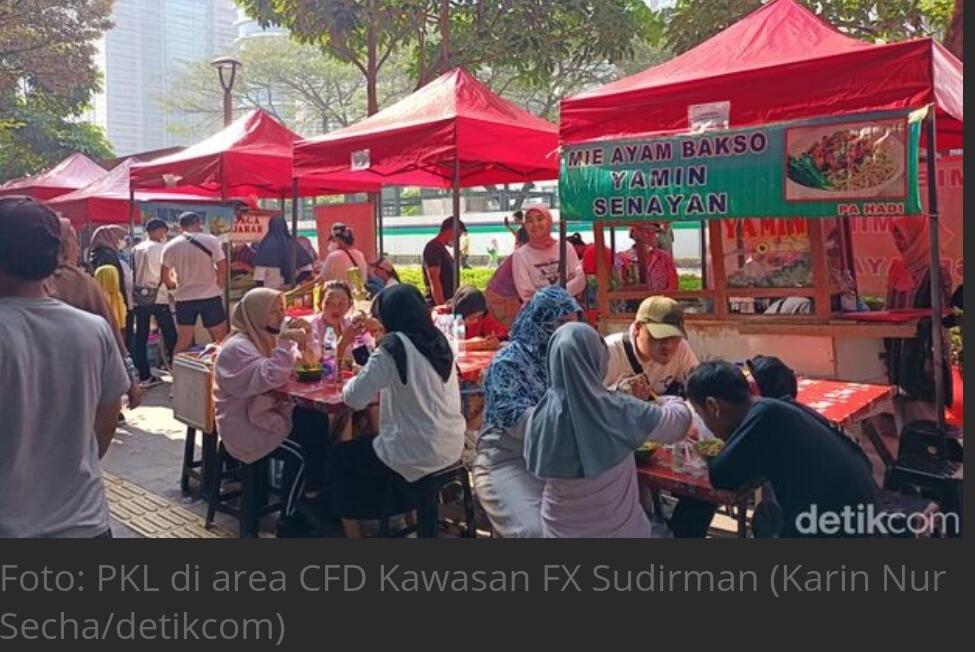 PKL Area CFD Kawasan FX Sudirman Tertata, Pakai Tenda Merah