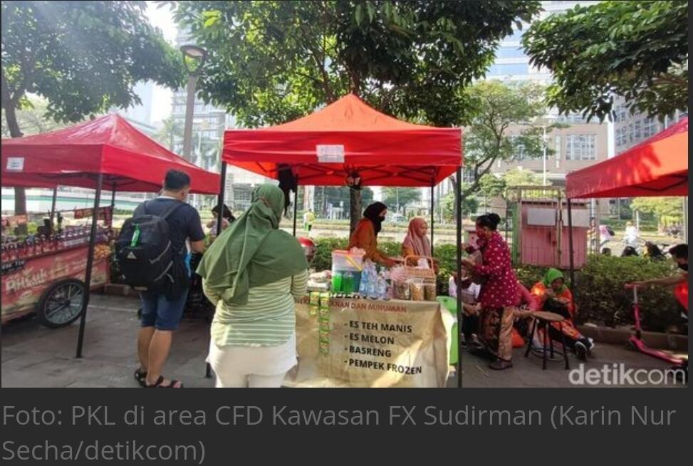 PKL Area CFD Kawasan FX Sudirman Tertata, Pakai Tenda Merah