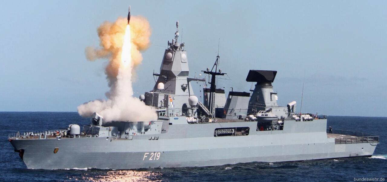Sachsen Class - Destroyer yang Mengaku Sebagai Frigat