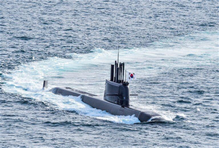 Angkatan Laut Korea Selatan Akan Mengizinkan Wanita Untuk Menjadi Kru Kapal Selam