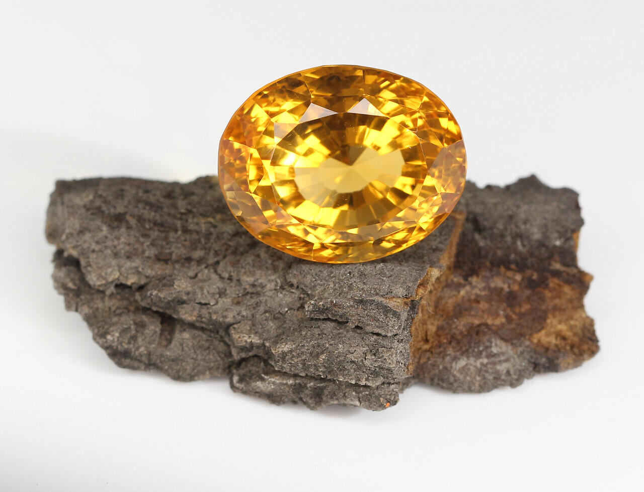 Astrological Benefits of Yellow Sapphire or Pukhraj Stone
