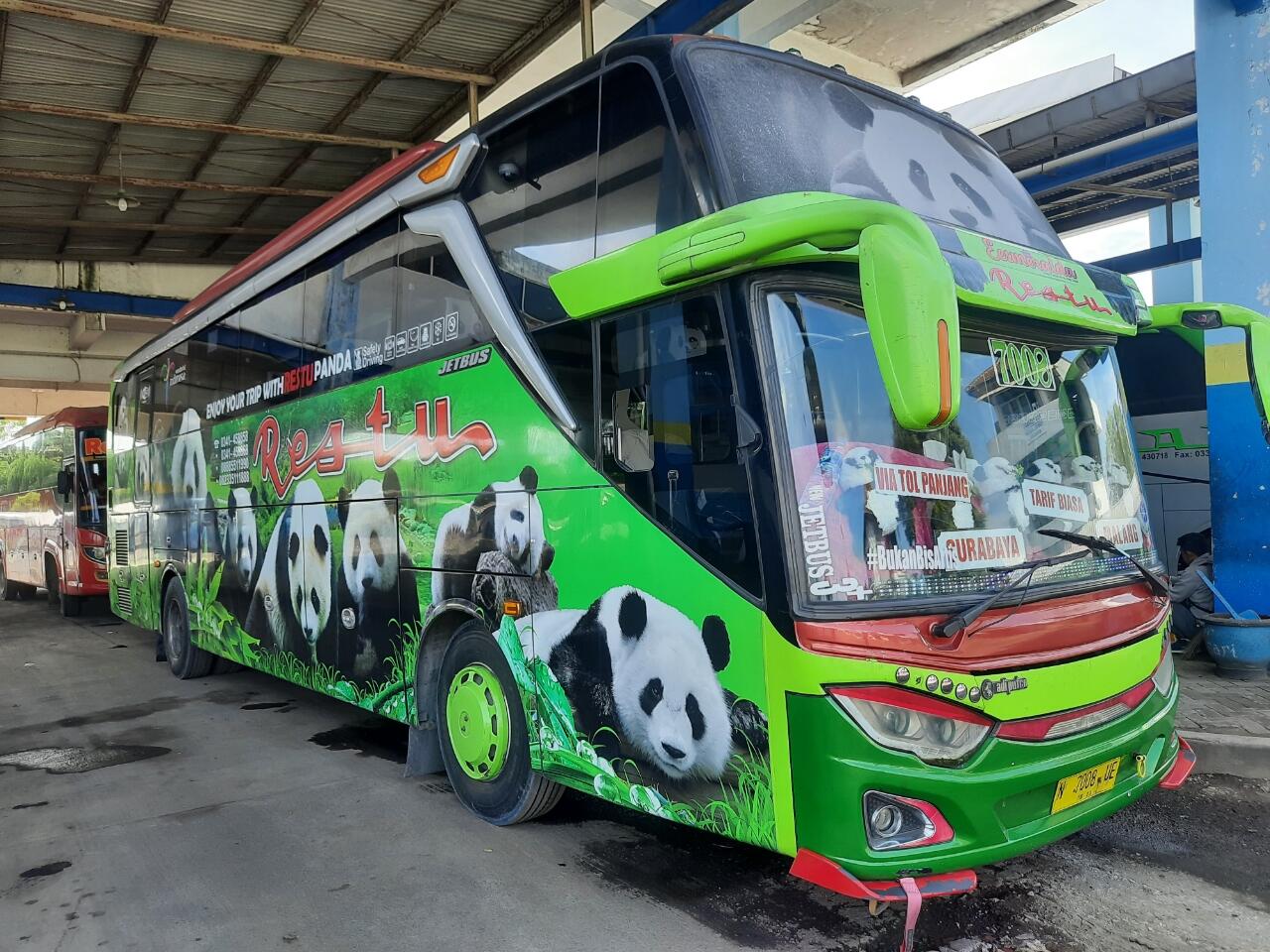 ARMADA JETBUS 3+ JALAN AC TARIF BIASA?