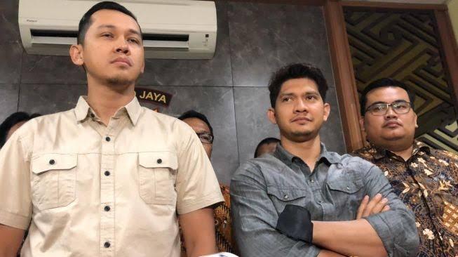 Nikita Mirzani Tersangka, Apakah Iko Uwais Akan Menyusul?