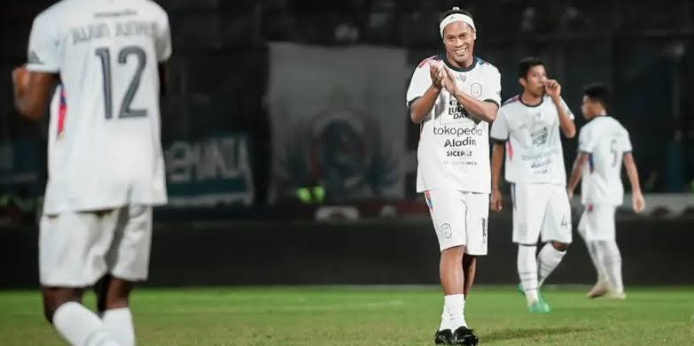 Ronaldinho Ke Indonesia Malah Dikasihani Netizen!