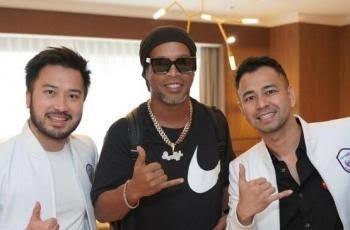 Ronaldinho Ke Indonesia Malah Dikasihani Netizen!