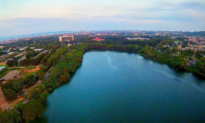 Berburu Sunset Di Telaga Ngipik