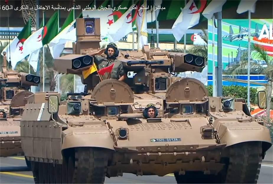 Bikin Kejutan, BMPT Terminator Muncul di Parade Militer 60 Tahun Kemerdekaan Algeria