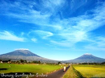 Misteri Gunung Kembar