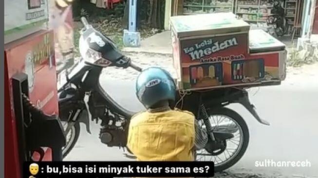 (Siapin Tisue) Kasihan, Jualan Tidak Laku, Beli Bensin Bayarnya Pakai Ini