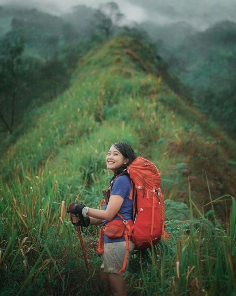 Tips Mendaki Gunung Kembar