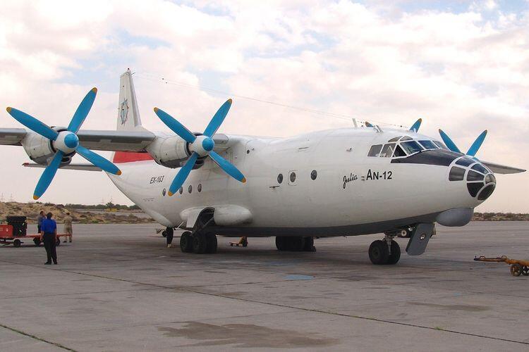 Juli Kelabu | Black Hawk Down in Mexico, Antonov An-12 Crashes in Greece