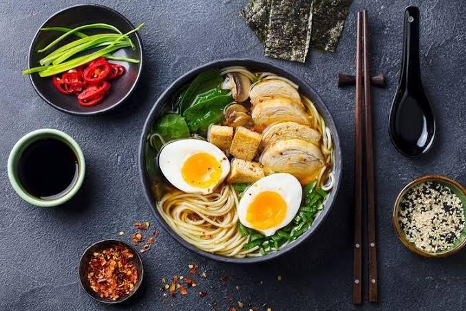 Orang Jepang, Korea Dan China Makan Mie Instant Kok Tetap Sehat! Apa Rahasianya?