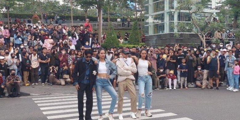 "Citayam Fashion Week" Kian Tenar, Gubernur Hingga Penyanyi "Dompleng" Popularitas..