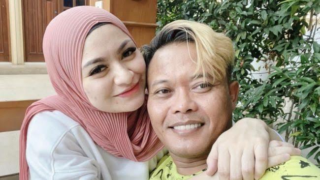 Sule dan Nathalie Holscher menghadiri sidang perceraian di Pengadilan Agama Cikarang