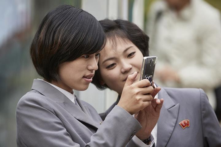 Pyongyang 2425, Smartphone Tanpa Koneksi Internet Khusus di Korea Utara
