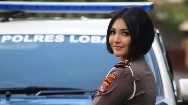 Cantiknya Polwan AKP Rita Yuliana, Hingga Terseret Kasus Polisi Tembak Polisi